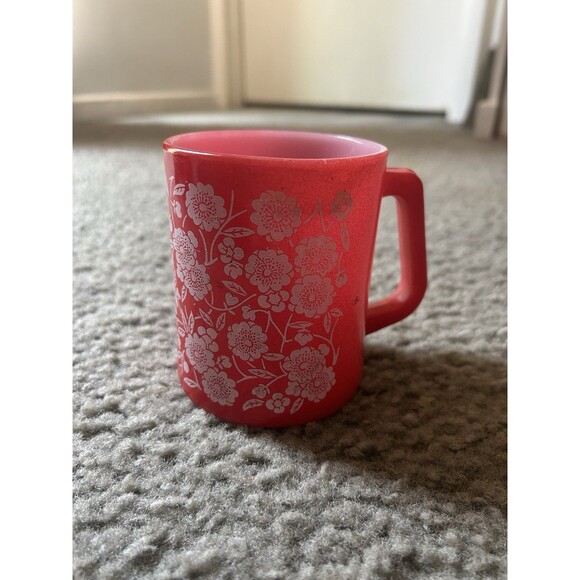 Coffee Mug Vintage  Red  Federal Glassware MILK GLASS MUG USA 16 - Picture 1 of 6